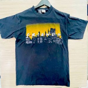 Vintage 1995 Warner Bros Friends Skyline T-shirt Single Stitch Size M 18x27